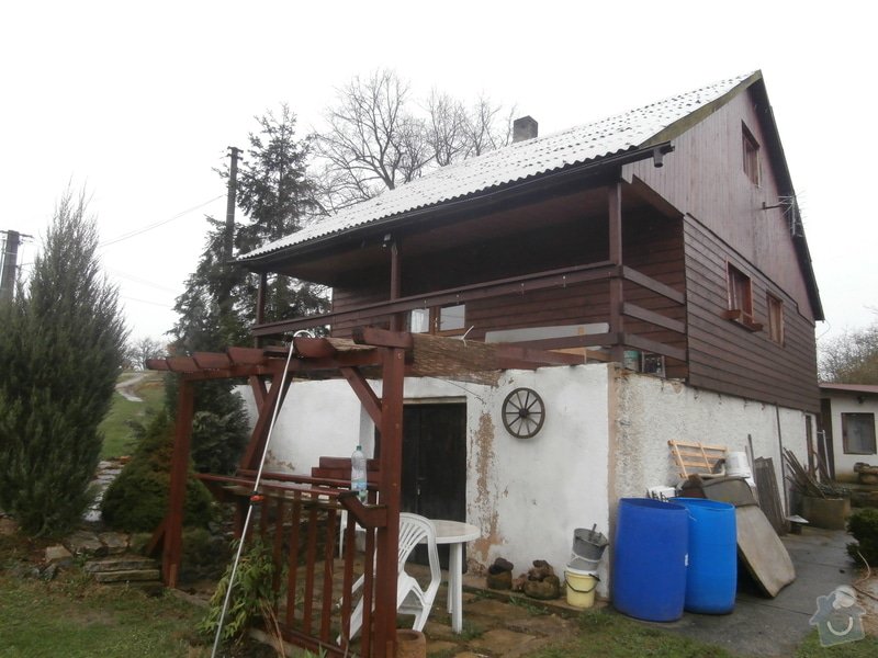 Nátěr dřevěného obkladu chaty: P4200269