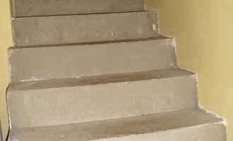 Obložení betonových schodů - stav před realizací