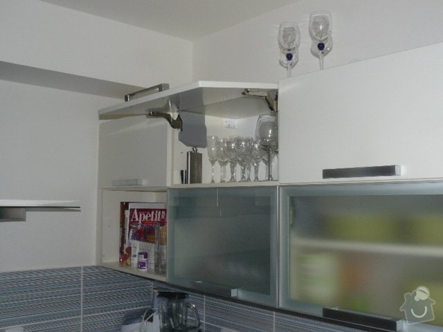 Výroba kuchyně: P1050960