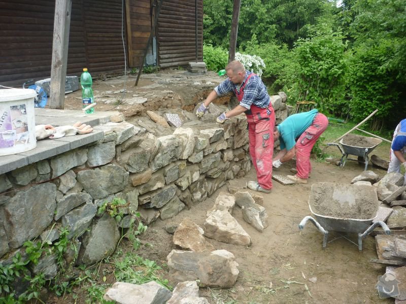 Rekonstrukce terasy u chaty,  Vlkov u Tišnova: Terasa_rekonstrukce_chata_Vlkov_012