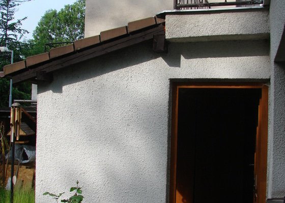 Přístavba místnosti a zastřešení balkonu