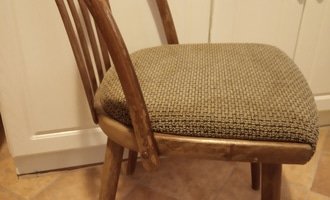 Renovace 2 ks židlí - stav před realizací