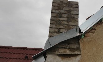 Oprava komínu a střechy