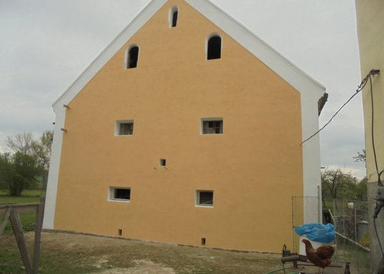 Oprava fasády vesnické stodoly