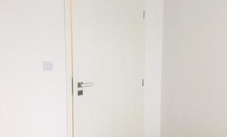 Výroba a montáž interierových dveří v panelovém bytě
