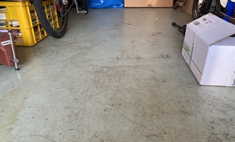 Podlaha v garáži - stěrka (expoxid atd.) - stav před realizací