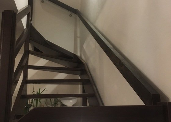 Skříň + zábradlí na schody