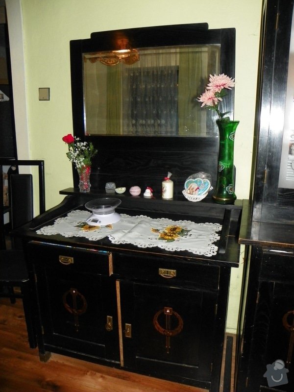Ošetření starožitného nábytku jídelny a ložnice x červotočům, vč.renovace: zrcadlo