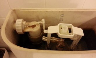 Oprava splachování WC - stav před realizací