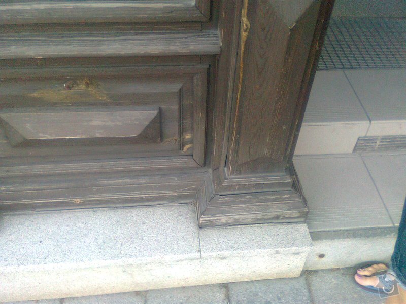Oprava dřevěných výkladců a dveří: Fotografie0111