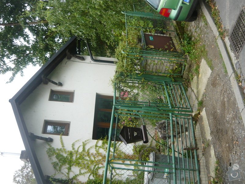 Realizaci plotu u rodinného domu: P1070113