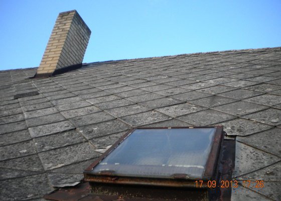 Oprava eternitové střechy, nátěr oplechování