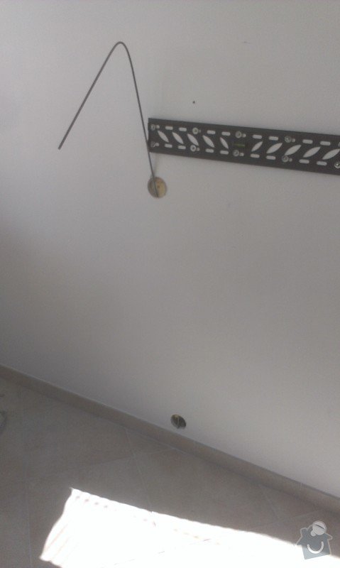 Připevnění LED televize na zeď + schování kabeláže: hodinovy_manzel_praha-1
