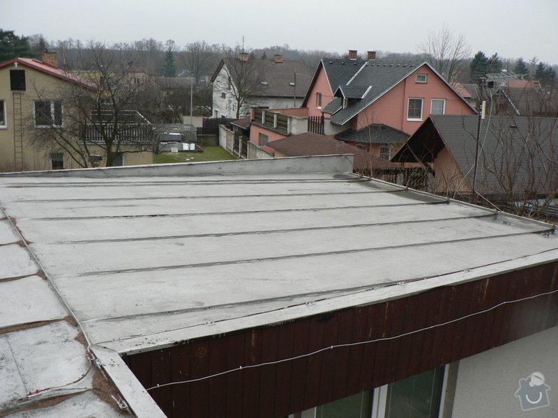 Nová střecha na rovném Okálu: P1130397