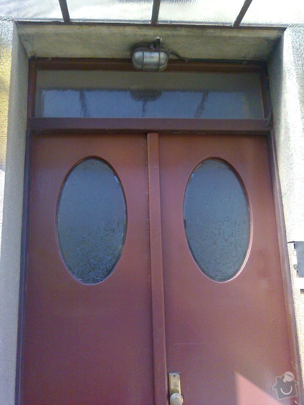 Dvoukřídlé vstupní dveře do domu: fotografie0098