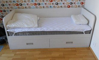 Truhlářská výroba - postel + komoda