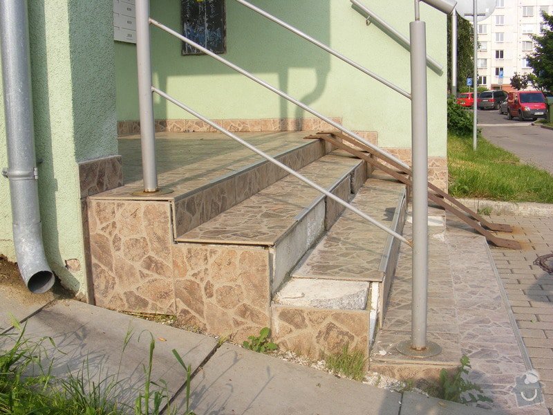 Rekonstrukce venkovních schodů: DSCF3843