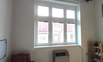 Vymalování 2 stěn po výměně oken