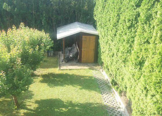 Oprava střechy zahradního domku na plechovou