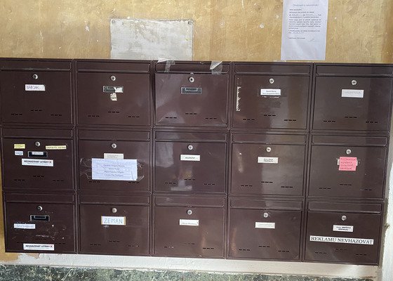 Oprava domovní poštovní schránky