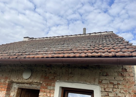 Rekonstrukce střechy zahradního domku