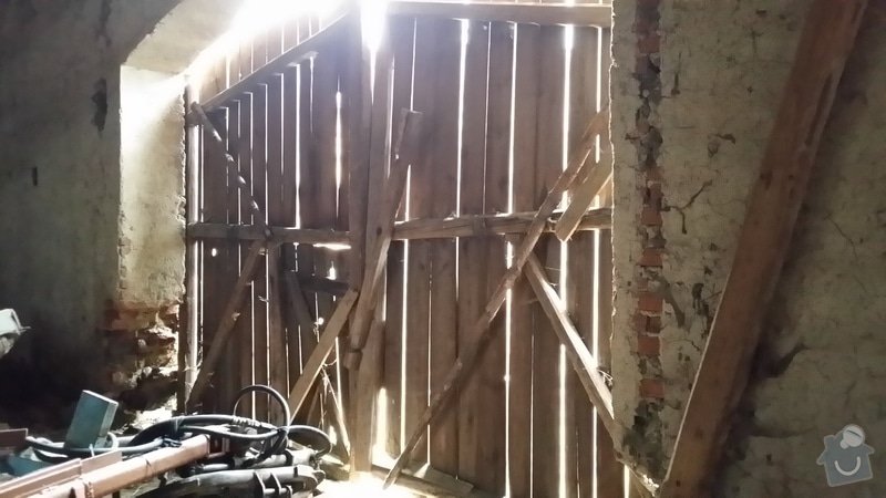 Rekonstrukce/výroba dřevěných vrat stodoly: 20140219_120651