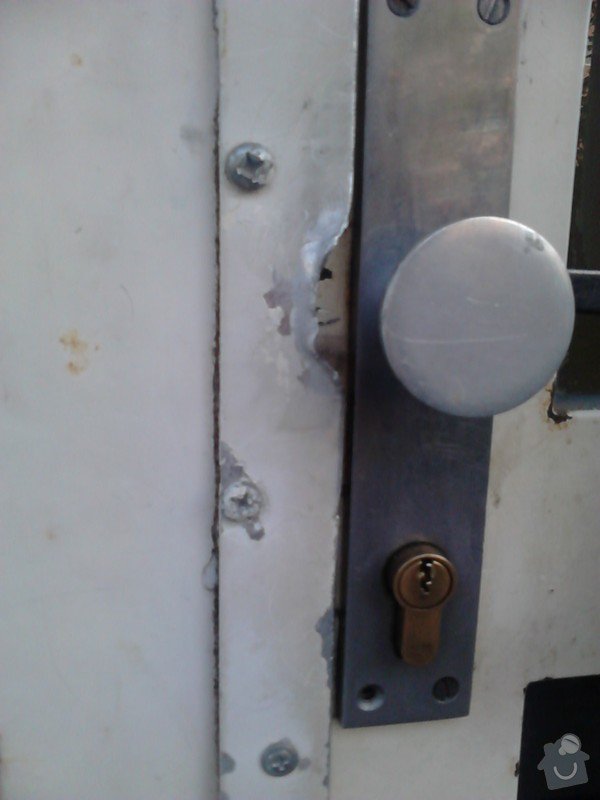 Oprava kovových vchodových domovních  dveří: vchodove_dvere_II