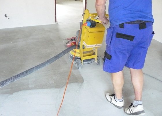 Zhotovení finální podlahy cementovým potěrem