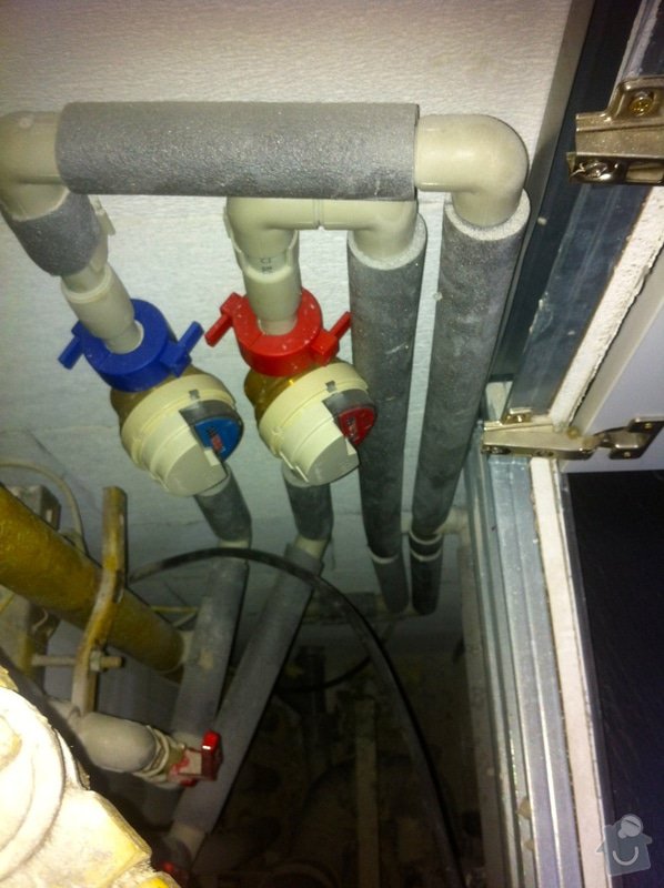Instalace vodního filtru do potrubí v bytě: IMG_6219