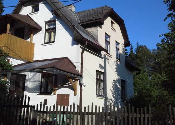 Rekonstrukce střechy u rodinného domku v Tatrovicích - stav před realizací