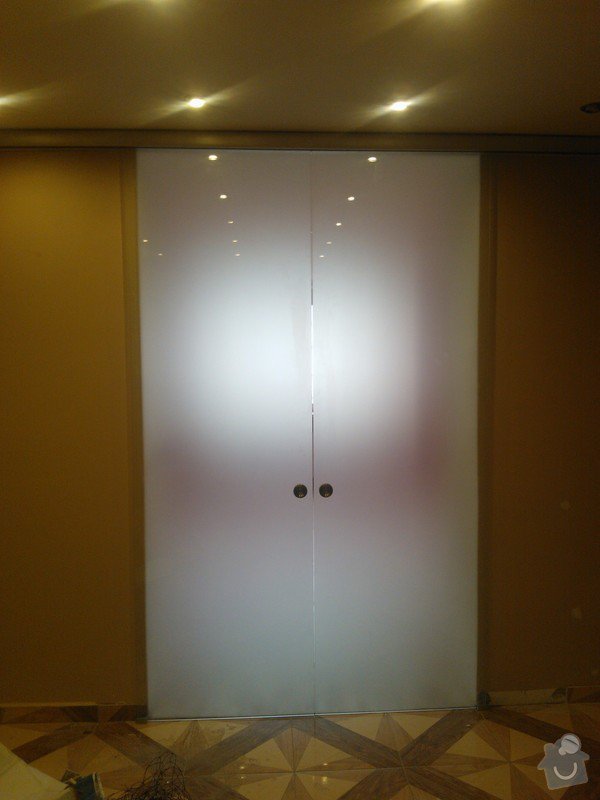 Posuvné celoskleněné dveře,sprchový kout: WP_002115