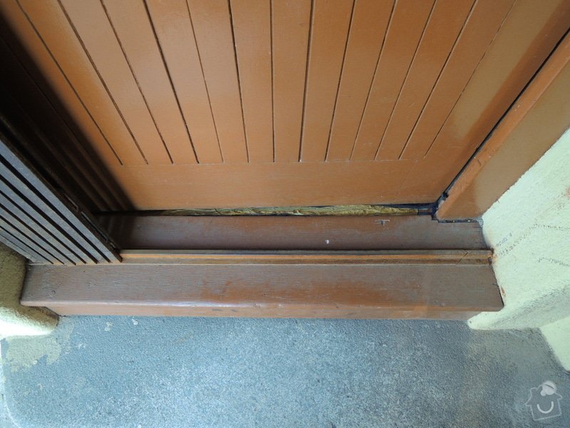 Rekonstrukce vchodových dveří pro kancelář: DSCN1960