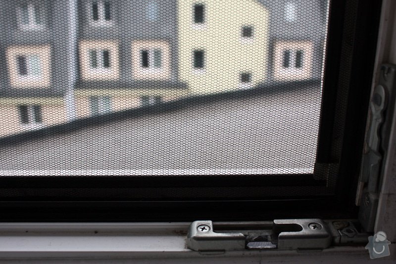 Instalace sítí do oken, oprava strun v žaluziích: okna-site