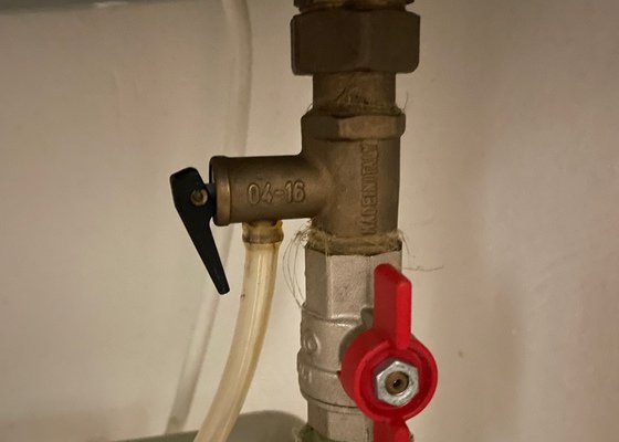 Výměna pojistného ventilu k bojleru - stav před realizací