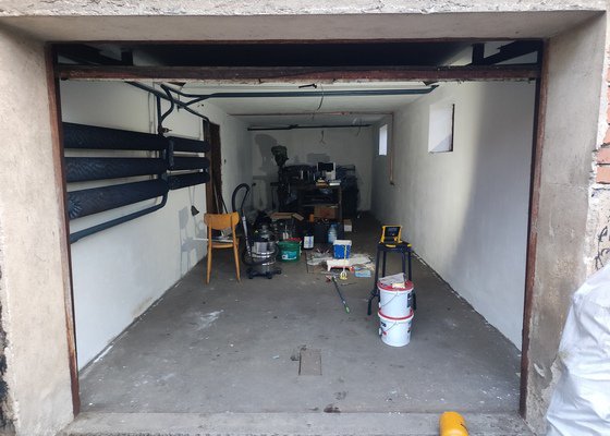 Nivelace podlahy garáže/dílny - stav před realizací