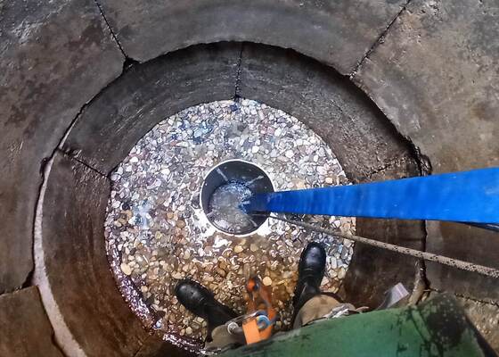 Vyčistění kopané studny