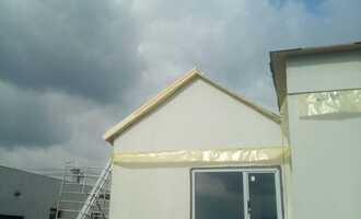 Položení střešní krytiny - folie, plochá střecha 101 m2 (vč. Atiky) + sedlová střecha 100m2