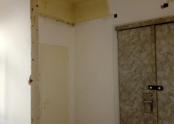 Úpravy v bytě (začištění stěn)