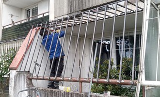 Přeinstalování mříží na oknech u bytu