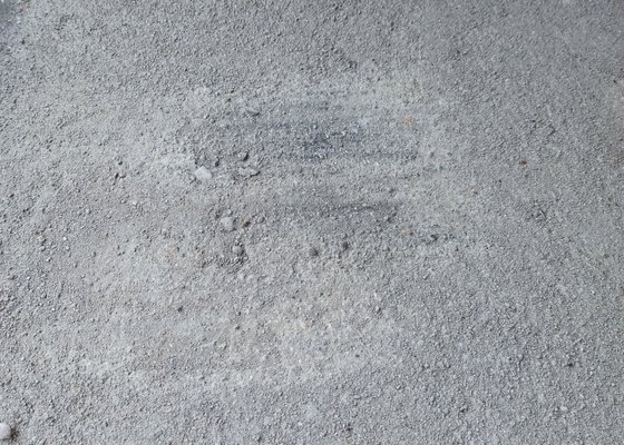 Vyrovnání betonové podlahy - stěrka