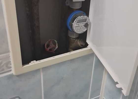 Výměna vstupních vodovodních ventilů do 2 bytů - stav před realizací