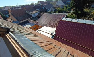 Montáž FV panelů na střechu - stav před realizací