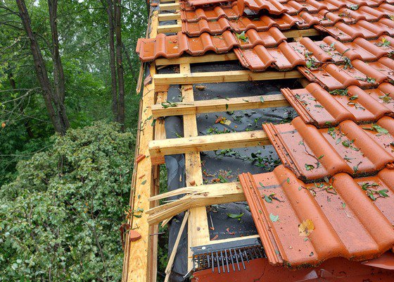 Rychlá oprava střechy