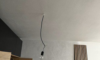 Montáž stropních svítidel - stav před realizací