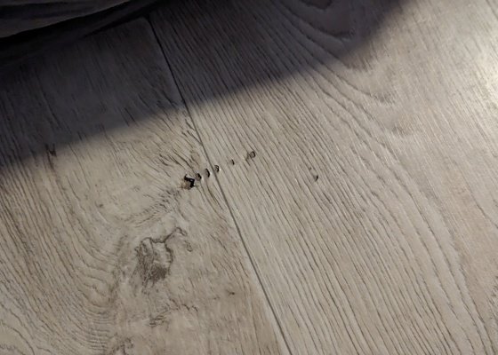 Oprava zánovní PVC podlahy