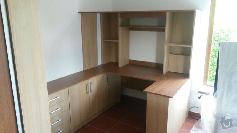 Kuchyňská linka,vestavěná skříň, pracovní kout a úložný prostor: K_11_