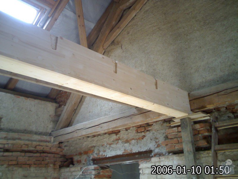 Dřevěná stropní konstrukce: FOTKY_PDA_030