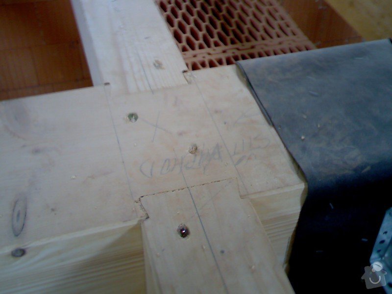 Dřevěná stropní konstrukce: FOTKY_PDA_066