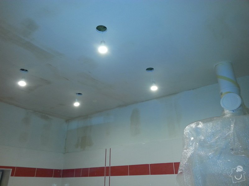 Vytvoření stěn a stropů v kuchyni a koupelně: 20131102_175959