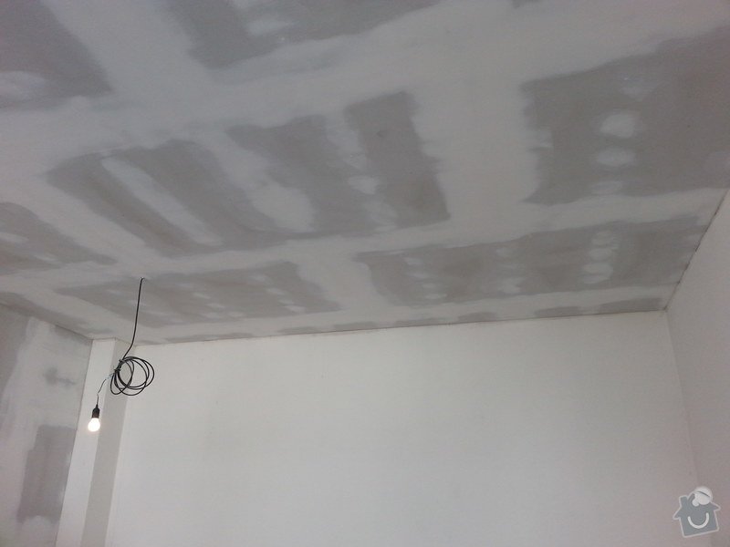 Podhledy s izolací, stěny a elektro: 20140719_105027